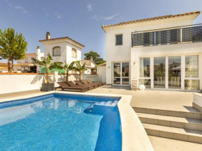 Villa moderna con piscina climatizada, amarre, 4 dormitorios y más - Empuriabrava - HISP-289-35